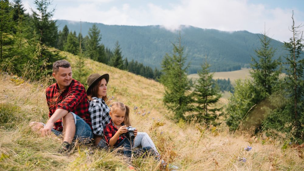 Family Enjoying Mountain Vacation - DR AMIT KR. CHOUDHARY Blog
